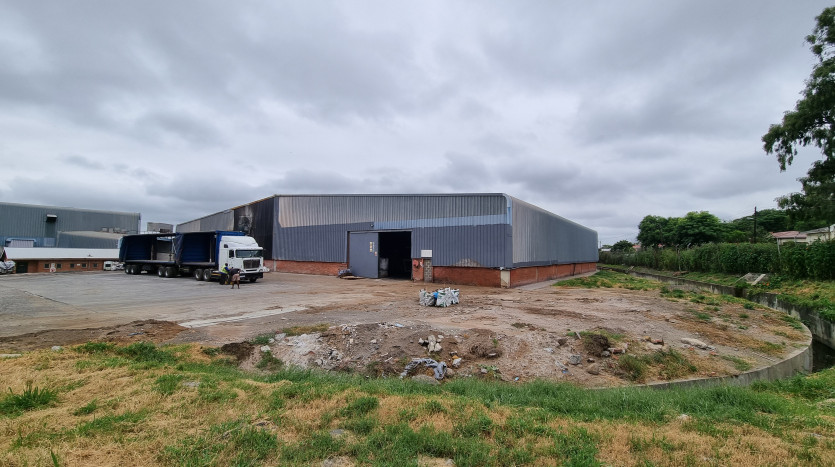 ± 17 Ha Industrial Park In Ladysmith Property Images