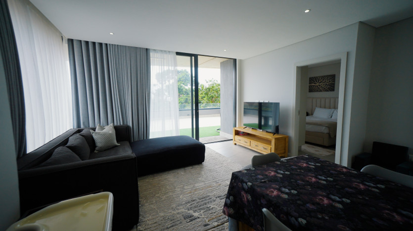 Modern Luxury Living with Stunning Views Property Images