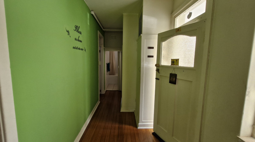 Spacious Two Bedroom Apartment Property Images