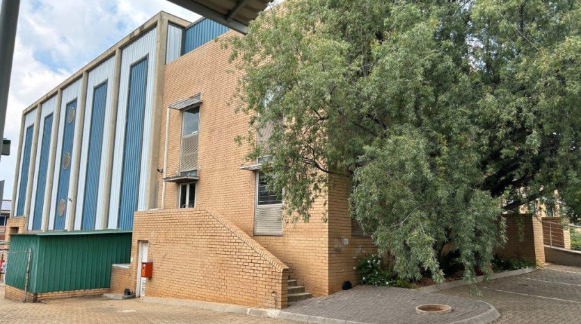 High-Grade Warehouse Facility Centurion - For Sale By Auction Property Images