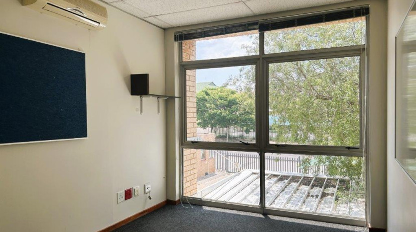 High-Grade Warehouse Facility Centurion - For Sale By Auction Property Images