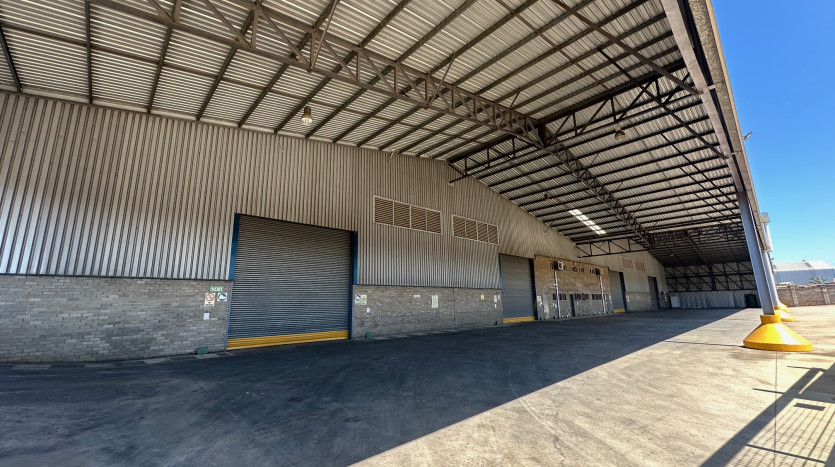Warehouse in Meises Halt, East London Property Images