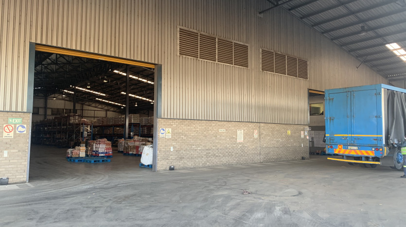 Warehouse in Meises Halt, East London Property Images