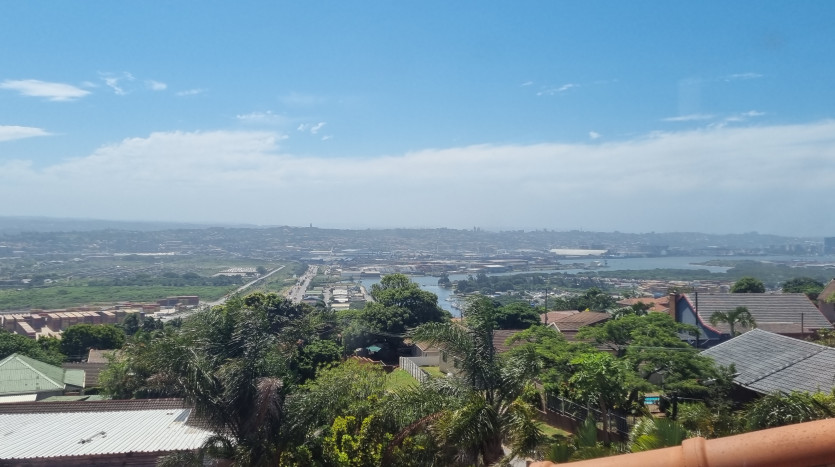 High Exposure Commercial Property Opposite Bluff Shopping Centre Property Images
