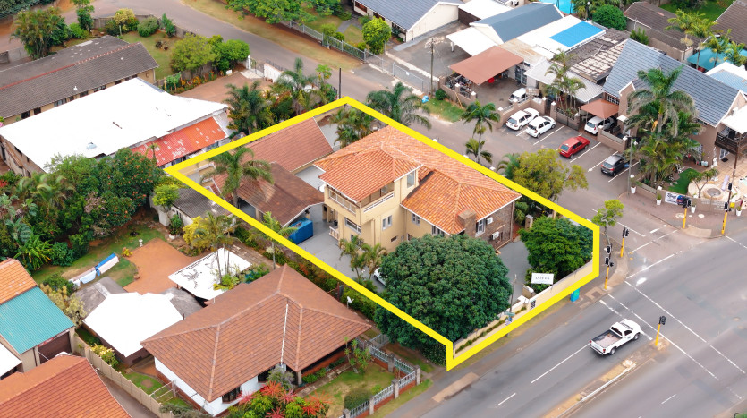 High Exposure Commercial Property Opposite Bluff Shopping Centre Property Images