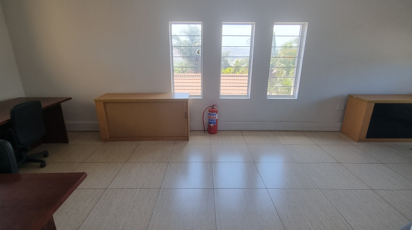 High Exposure Commercial Property Opposite Bluff Shopping Centre Property Images