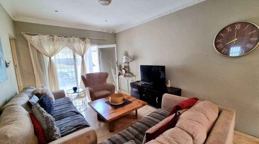 Investment Opportunity: Separate 2 x 3 bedroom units in Avoca Property Images