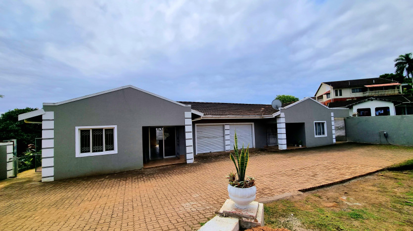 Investment Opportunity: Separate 2 x 3 bedroom units in Avoca Property Images