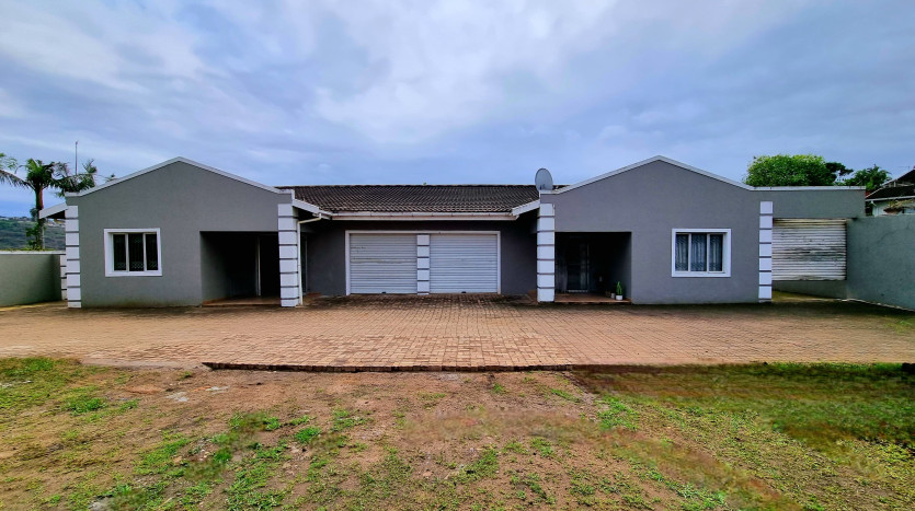 Investment Opportunity: Separate 2 x 3 bedroom units in Avoca Property Lead Image