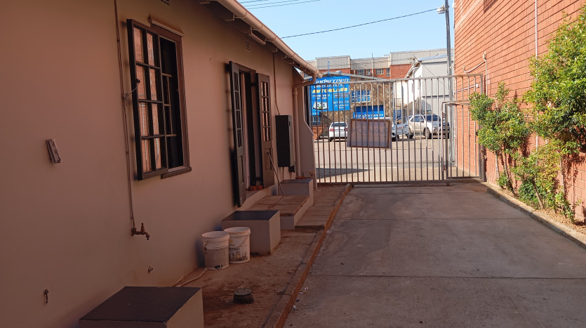 Standalone Mini Factory off Umgeni Road Property Images