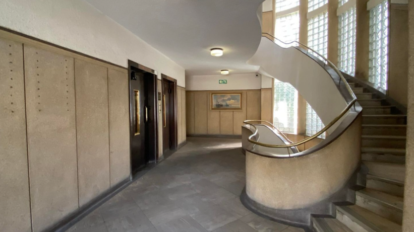 3 Bedroom Executive Apartment in Sandton’s Shopping Mecca Property Images