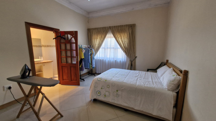 5 Bedroom Home with Multiple Amenities Property Images