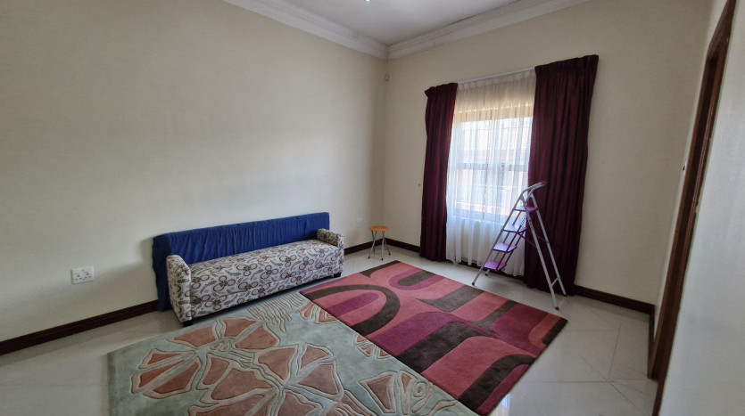 5 Bedroom Home with Multiple Amenities Property Images