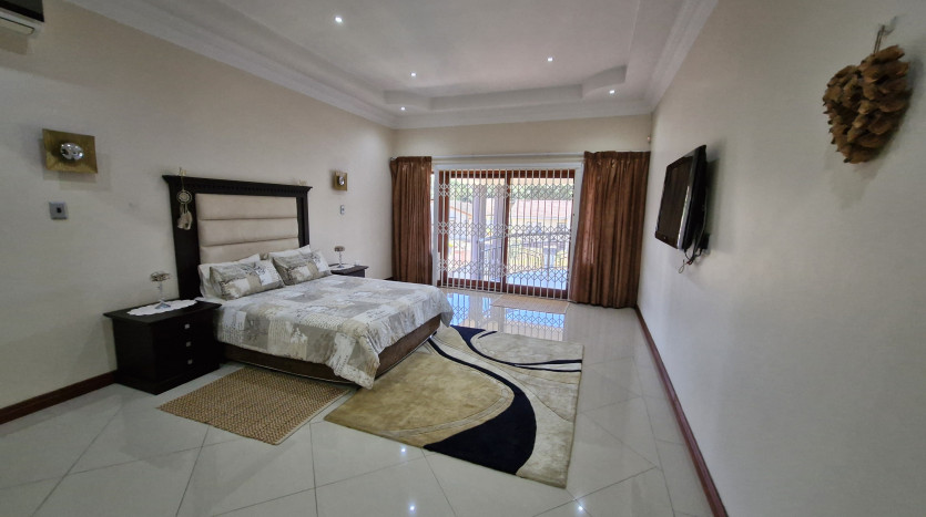 5 Bedroom Home with Multiple Amenities Property Images