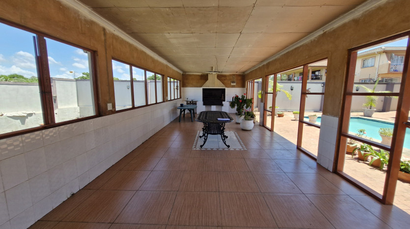5 Bedroom Home with Multiple Amenities Property Images