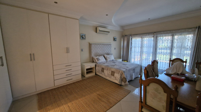 5 Bedroom Home with Multiple Amenities Property Images