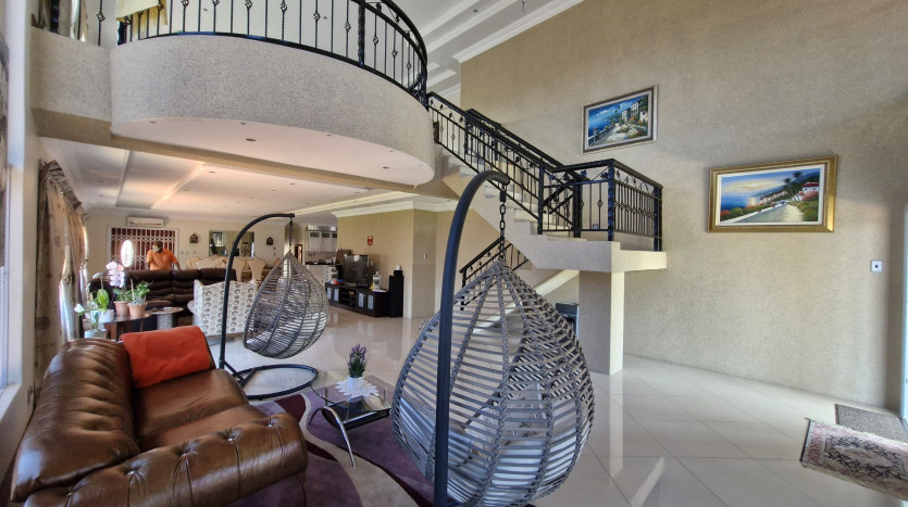 5 Bedroom Home with Multiple Amenities Property Images