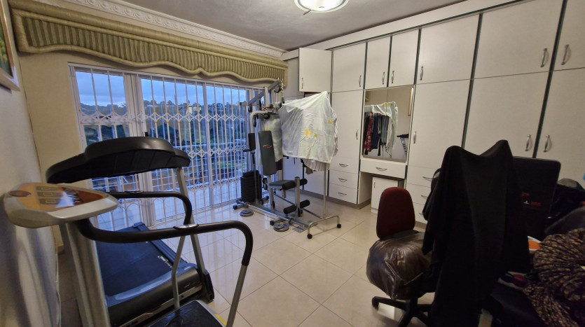 Unmatched Value in this 4-Bedroom Entertainer's Dream! Property Images