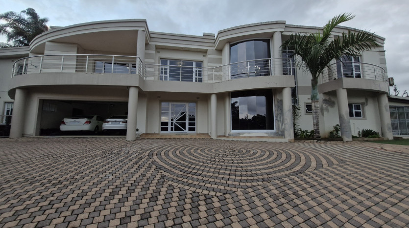 Unmatched Value in this 4-Bedroom Entertainer's Dream! Property Lead Image