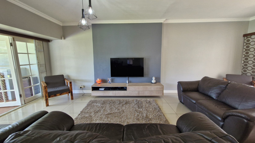 3 Bedroom Home on Florida Road Property Images