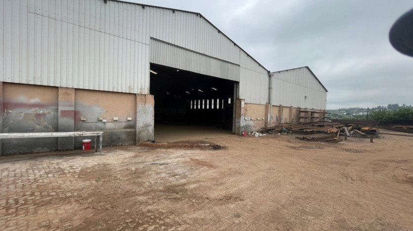 Factory in Business Park in Hammarsdale Property Images