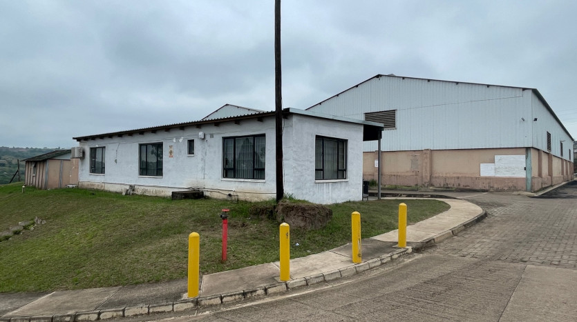 Factory in Business Park in Hammarsdale Property Images
