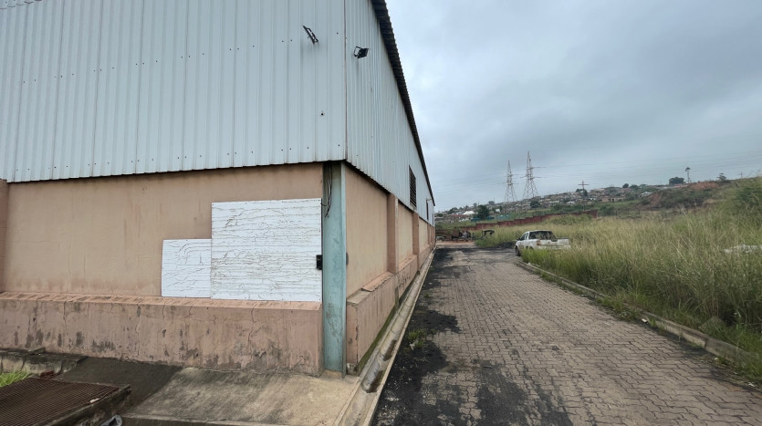 Factory in Business Park in Hammarsdale Property Images