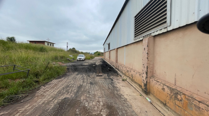 Factory in Business Park in Hammarsdale Property Images