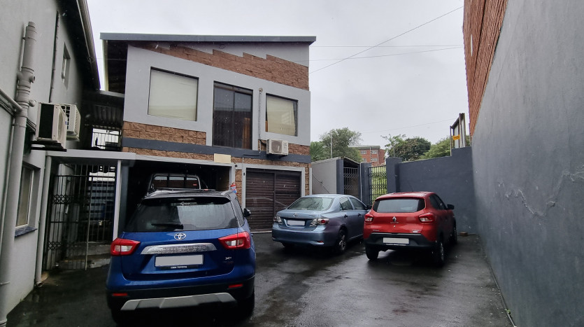 Prime Property Alongside Bustling Highway Property Images