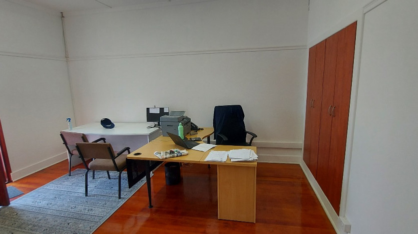 Commercial Investment Mill Park Property Images