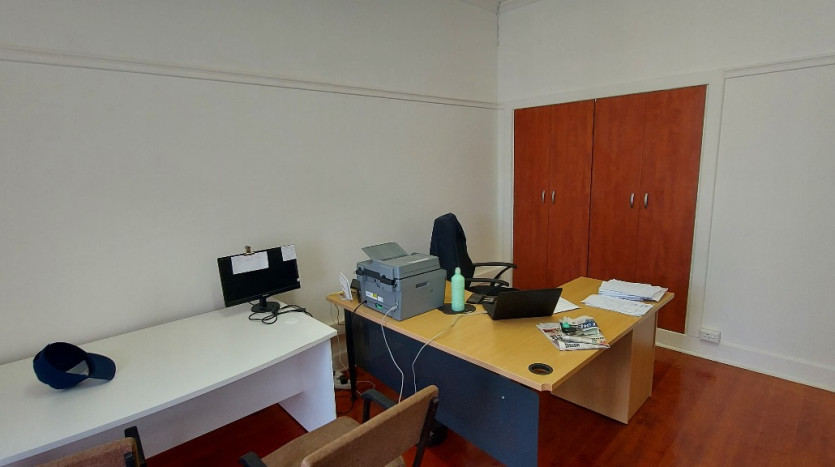 Commercial Investment Mill Park Property Images