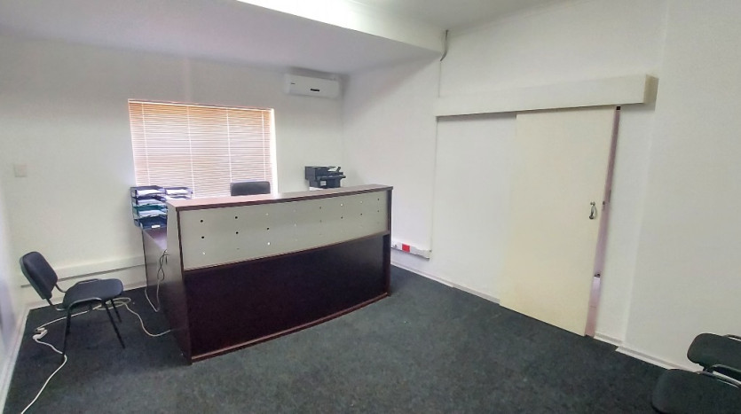 Commercial Investment Mill Park Property Images