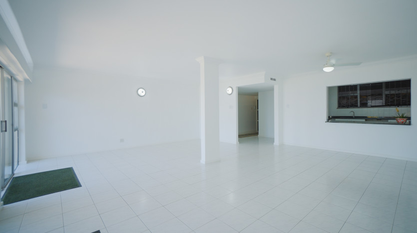 Beautiful Home in Walking Distance from Umhlanga Village and Beaches Property Images