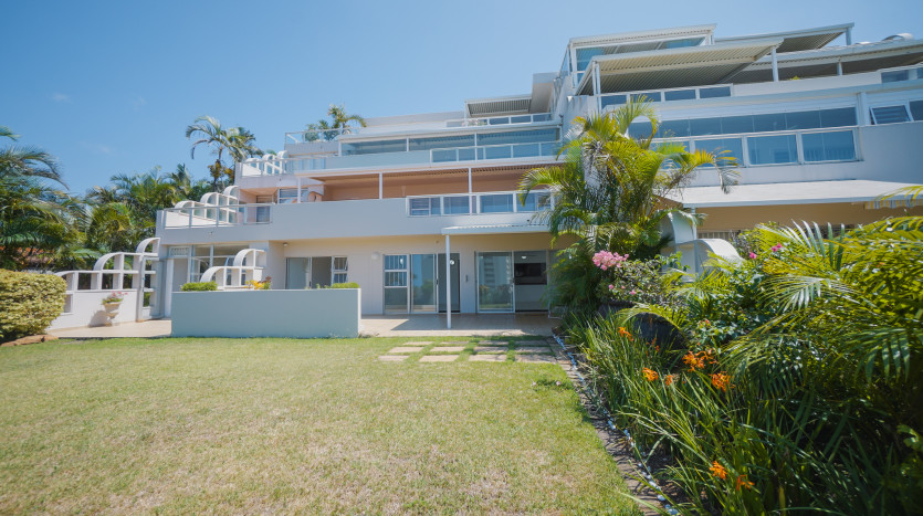 Beautiful Home in Walking Distance from Umhlanga Village and Beaches Property Images