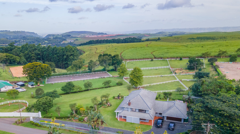 Prestigious Equestrian Facility Assagay, Durban Property Images