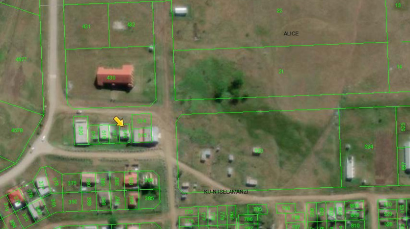 ± 220 m² Land in Alice Property Images