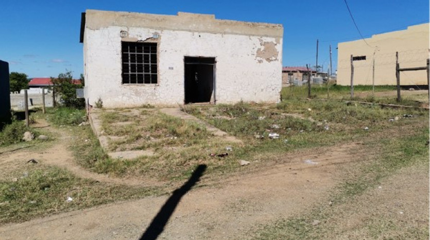 ± 220 m² Land in Alice Property Images