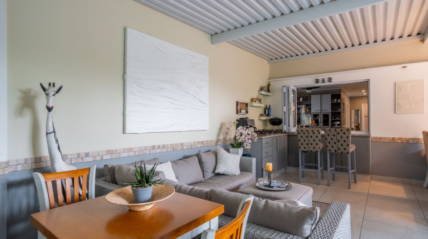 Tranquil Living in Durban North - Ideal for Family or Investment Property Images