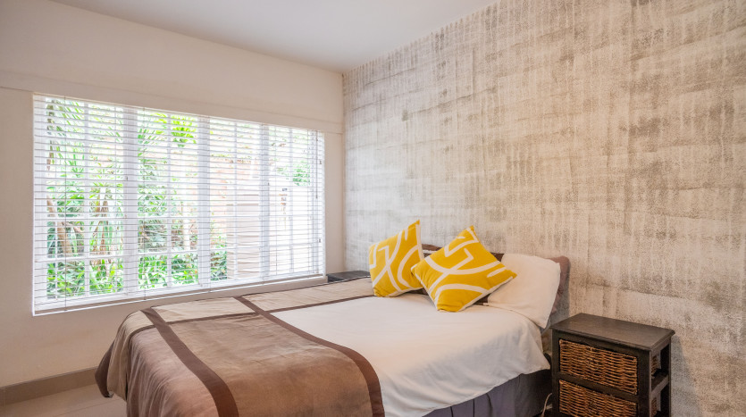 Tranquil Living in Durban North - Ideal for Family or Investment Property Images