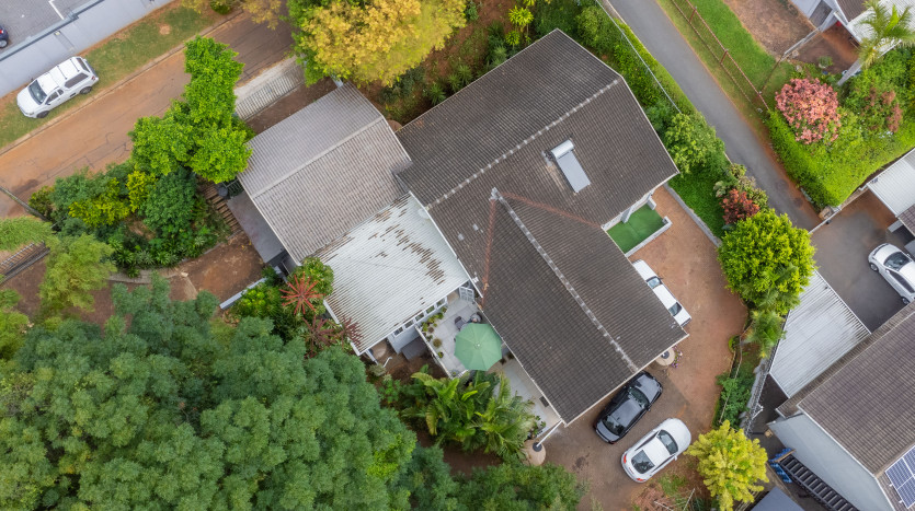 Tranquil Living in Durban North - Ideal for Family or Investment Property Images