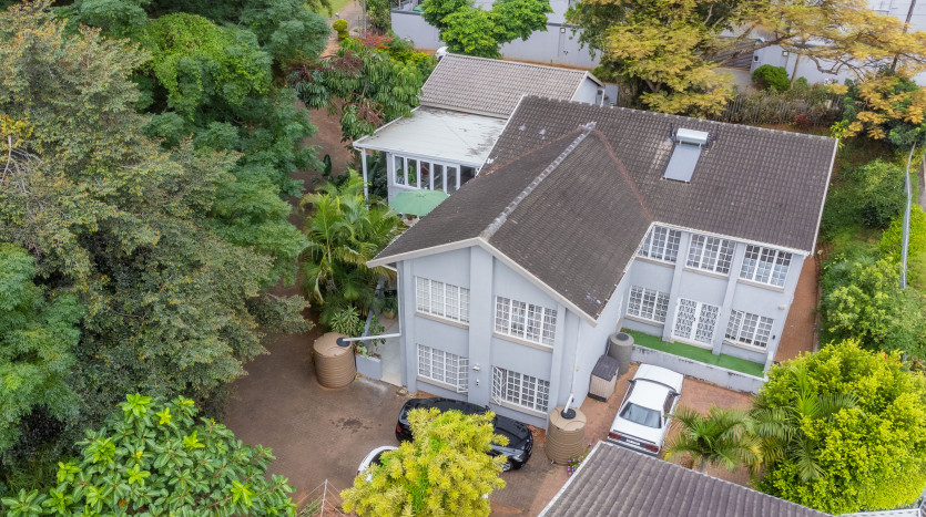 Tranquil Living in Durban North - Ideal for Family or Investment Property Lead Image