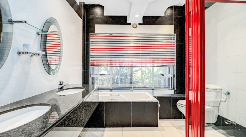 Designer 4 Bedroom Home in Central Umhlanga Property Images