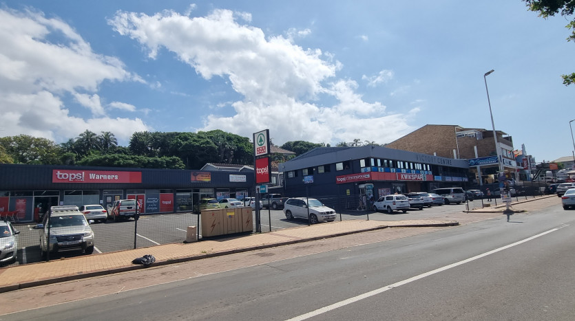Dynamic Retail Center With Bespoke Apartments Property Images