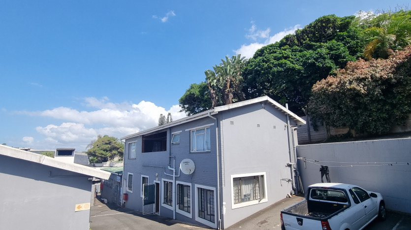 Dynamic Retail Center With Bespoke Apartments Property Images