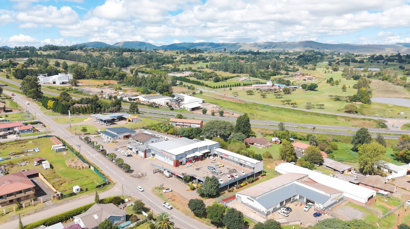 Retail Centre In Howick – Spar Anchor Tenant Property Images