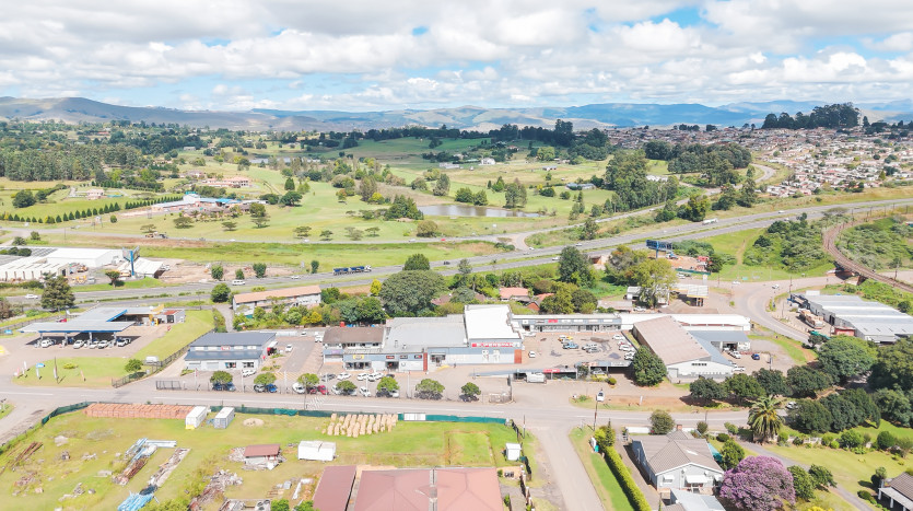 Retail Centre In Howick – Spar Anchor Tenant Property Images