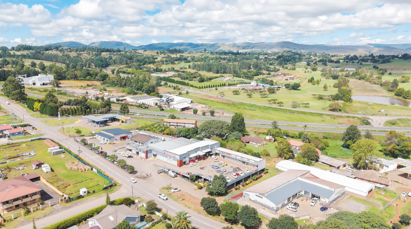 Retail Centre In Howick – Spar Anchor Tenant Property Images