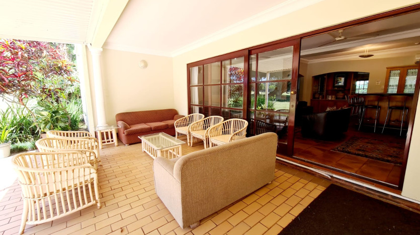 Relaxed Living in Selborne Golf Estate Property Images