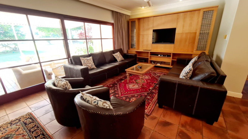 Relaxed Living in Selborne Golf Estate Property Images
