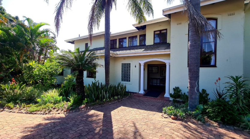 Relaxed Living in Selborne Golf Estate Property Images